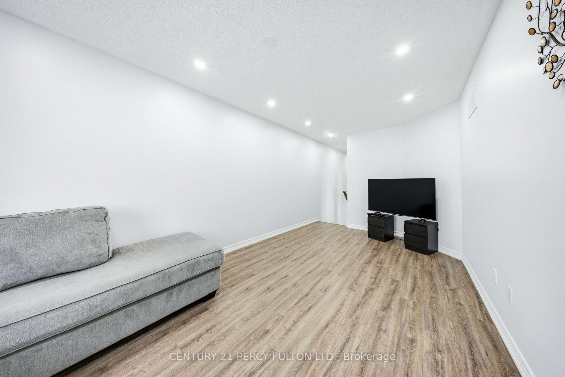 Photo 15 of 190 Cornish Drive, Clarington, Courtice — HOMEH