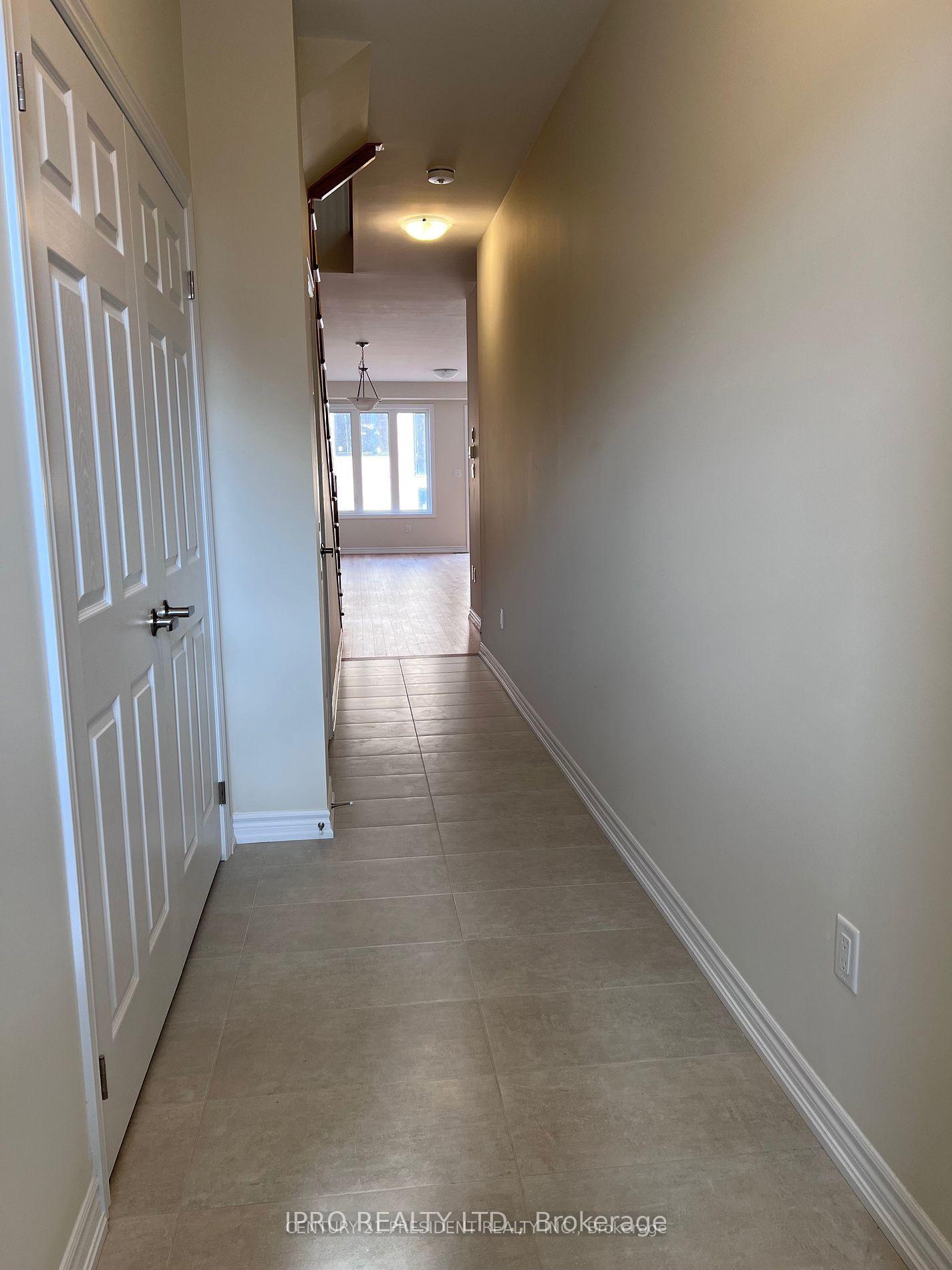 Photo 6 of 1425 Almonte Drive, Burlington, Tyandaga — HOMEH