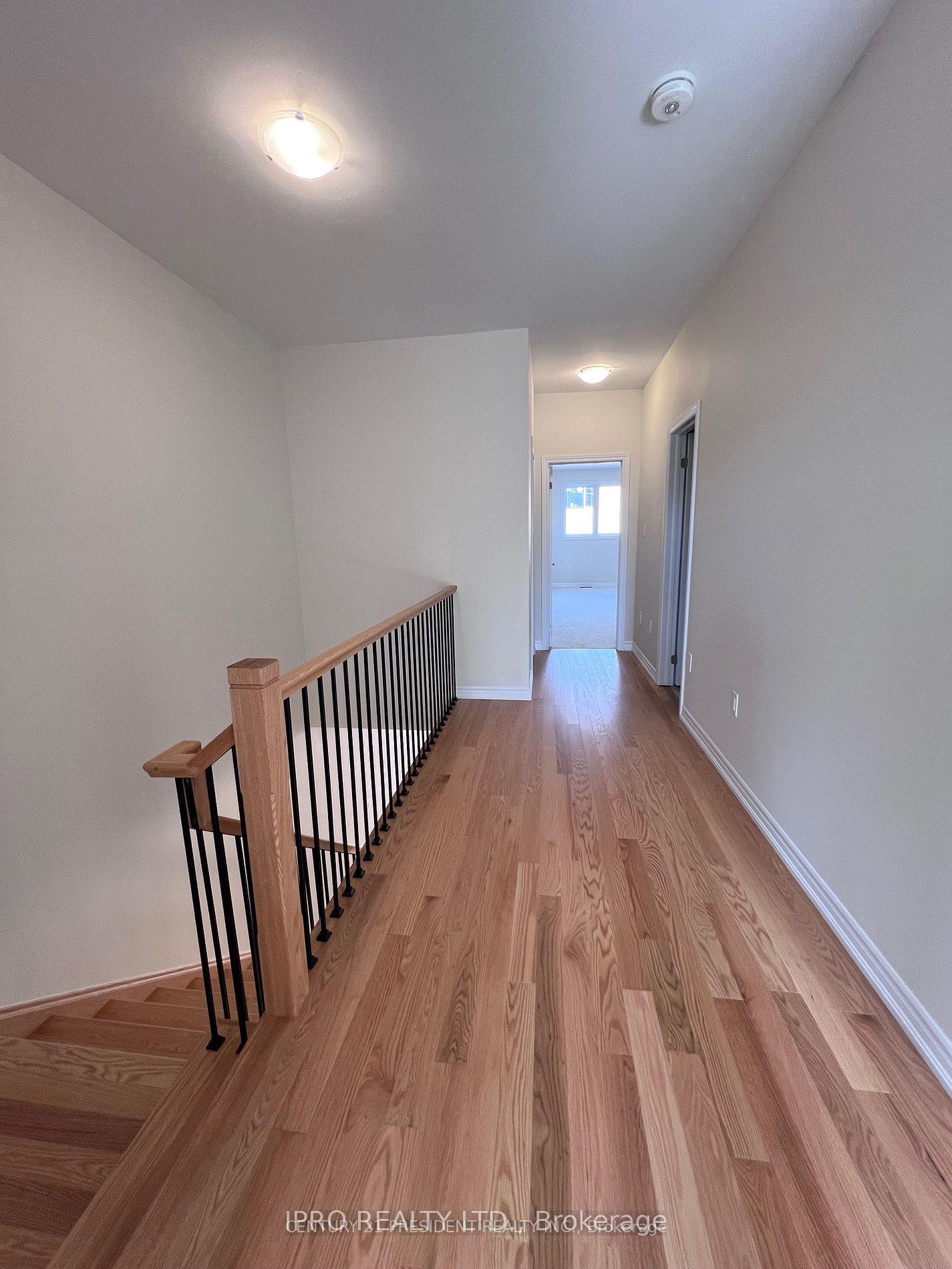 Photo 12 of 1425 Almonte Drive, Burlington, Tyandaga — HOMEH