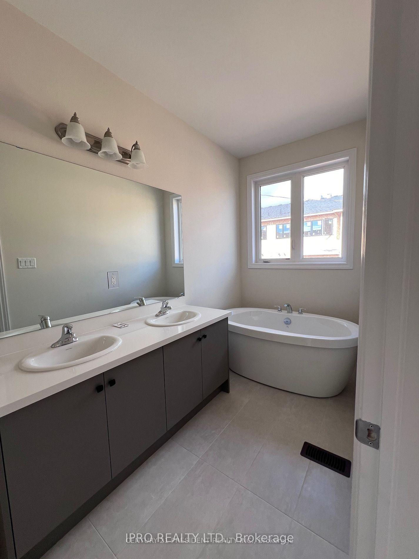 Photo 13 of 1425 Almonte Drive, Burlington, Tyandaga — HOMEH