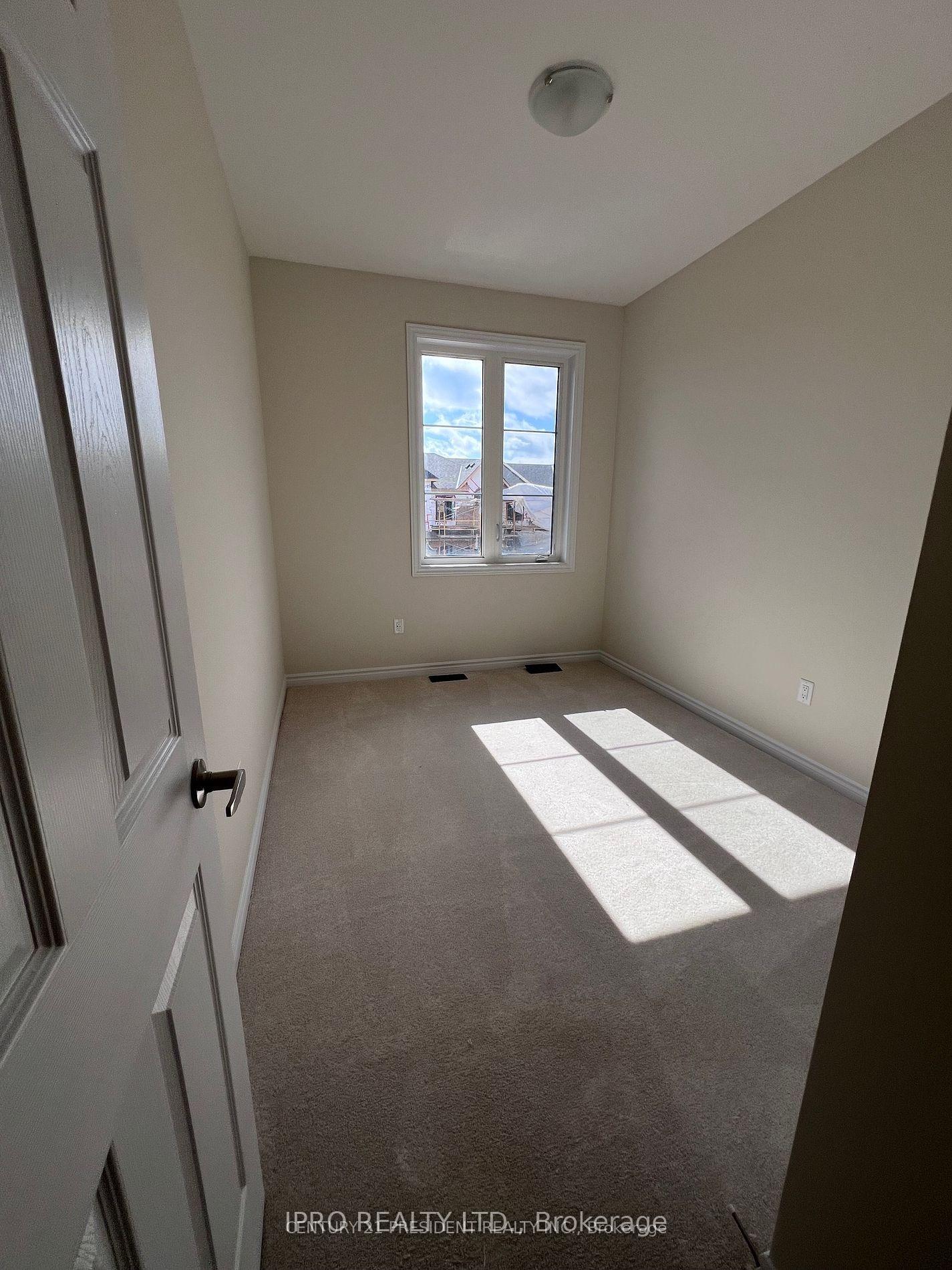 Photo 14 of 1425 Almonte Drive, Burlington, Tyandaga — HOMEH