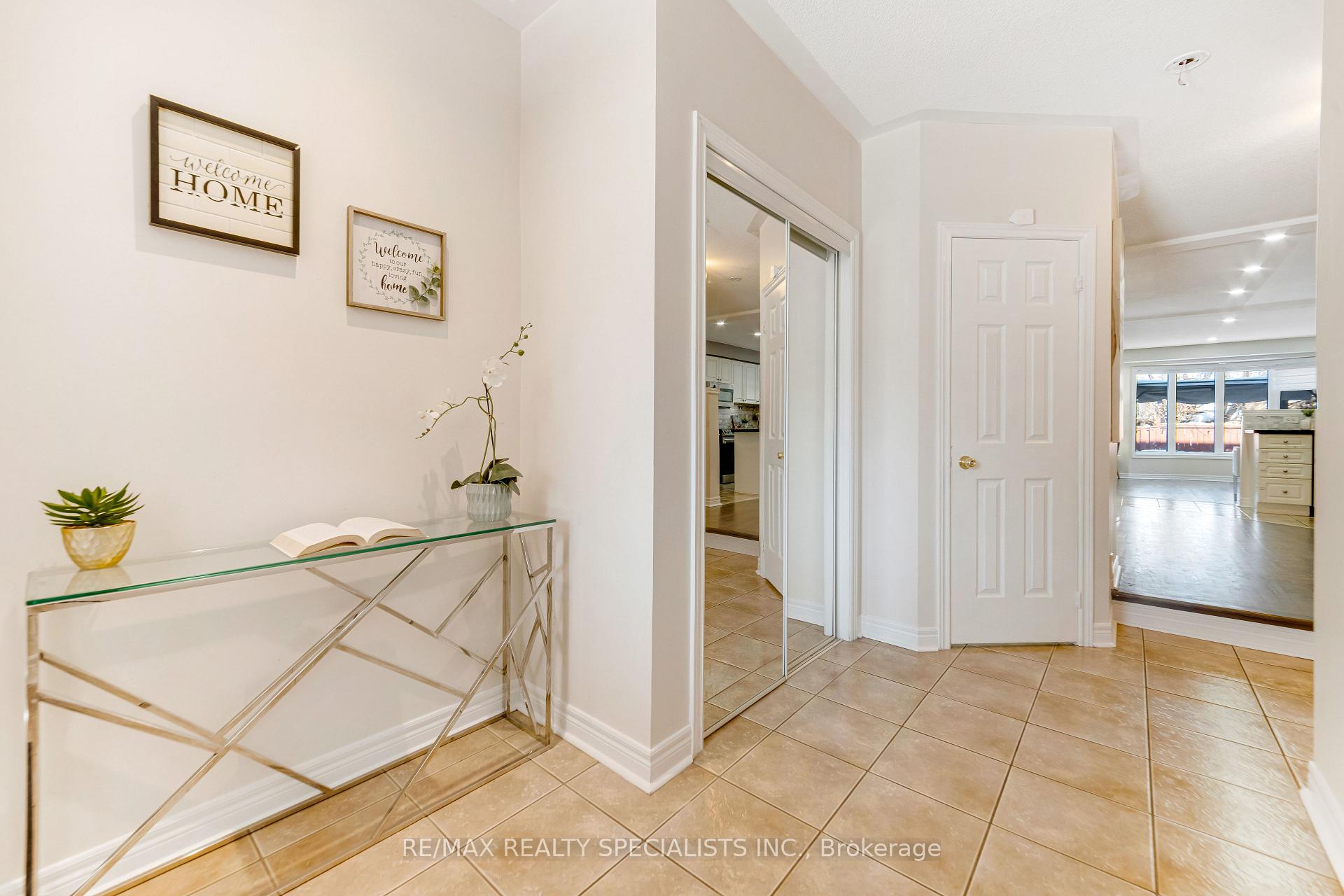 Photo 3 of 11 Traymore Street, Brampton, Fletcher's Meadow — HOMEH