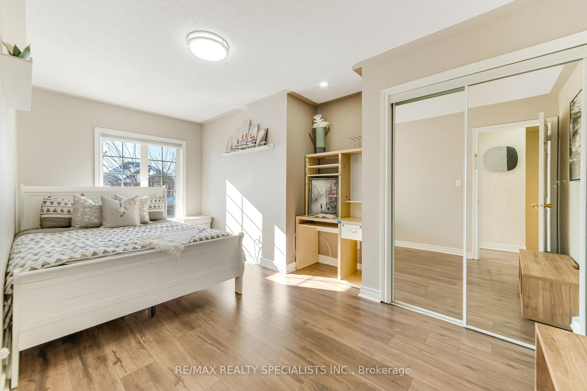Photo 17 of 11 Traymore Street, Brampton, Fletcher's Meadow — HOMEH