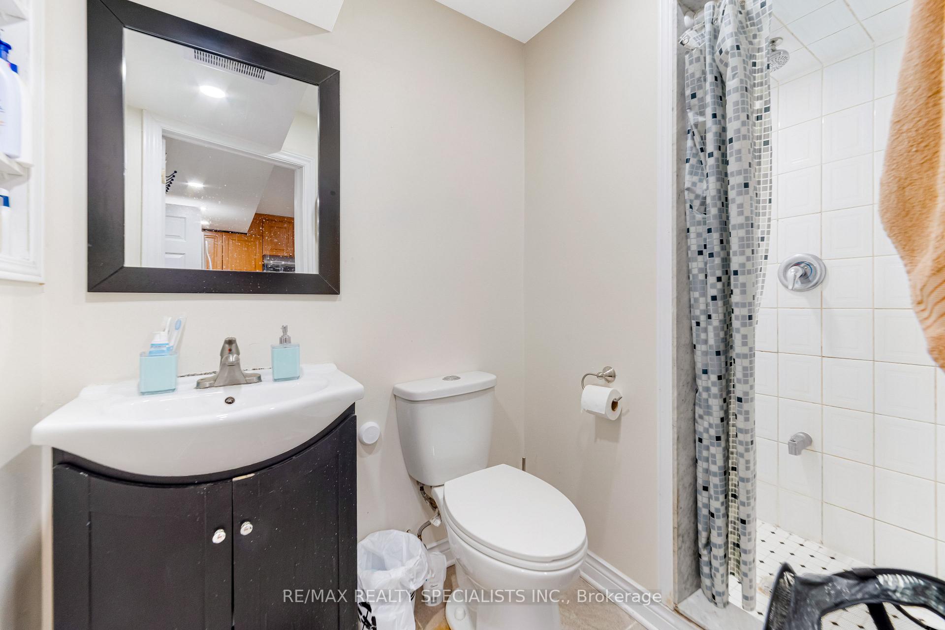 Photo 36 of 11 Traymore Street, Brampton, Fletcher's Meadow — HOMEH