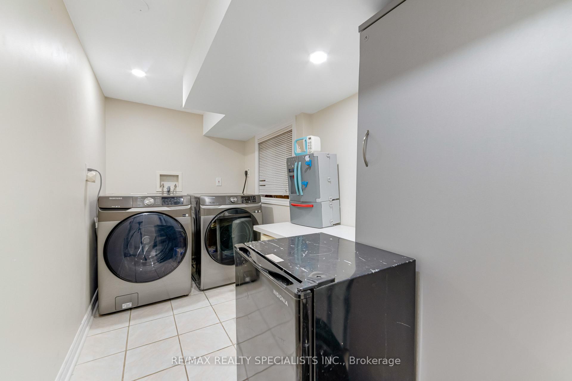 Photo 38 of 11 Traymore Street, Brampton, Fletcher's Meadow — HOMEH