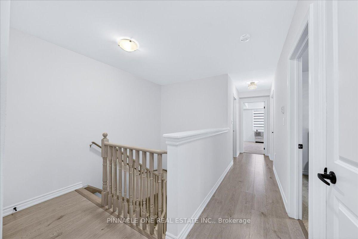 Photo 16 of Unit 4, 41 Pumpkin Corner Crescent, Barrie, Rural Barrie Southeast — HOMEH