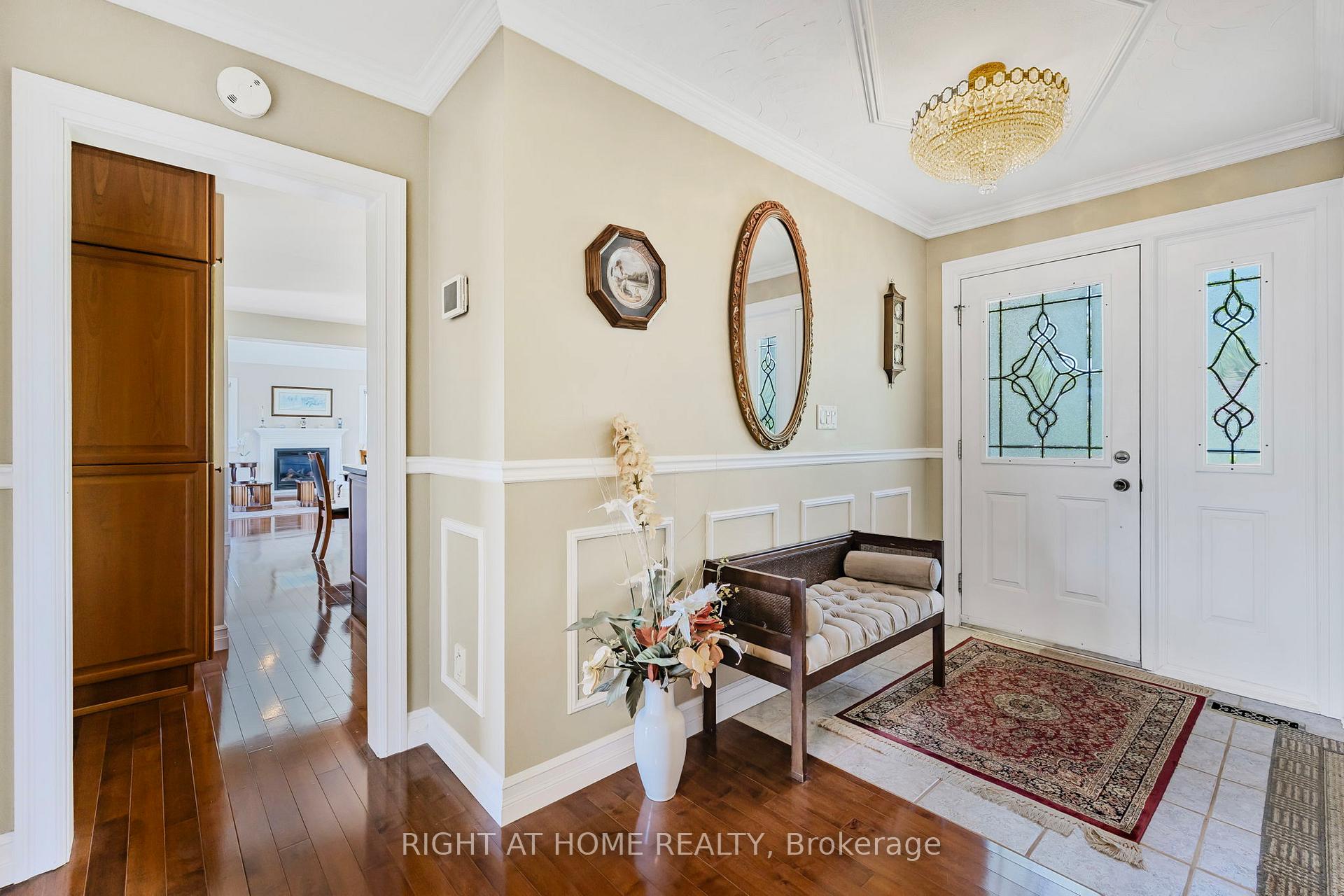 Photo 8 of 42 Valleyview Road, Brampton, Snelgrove — HOMEH