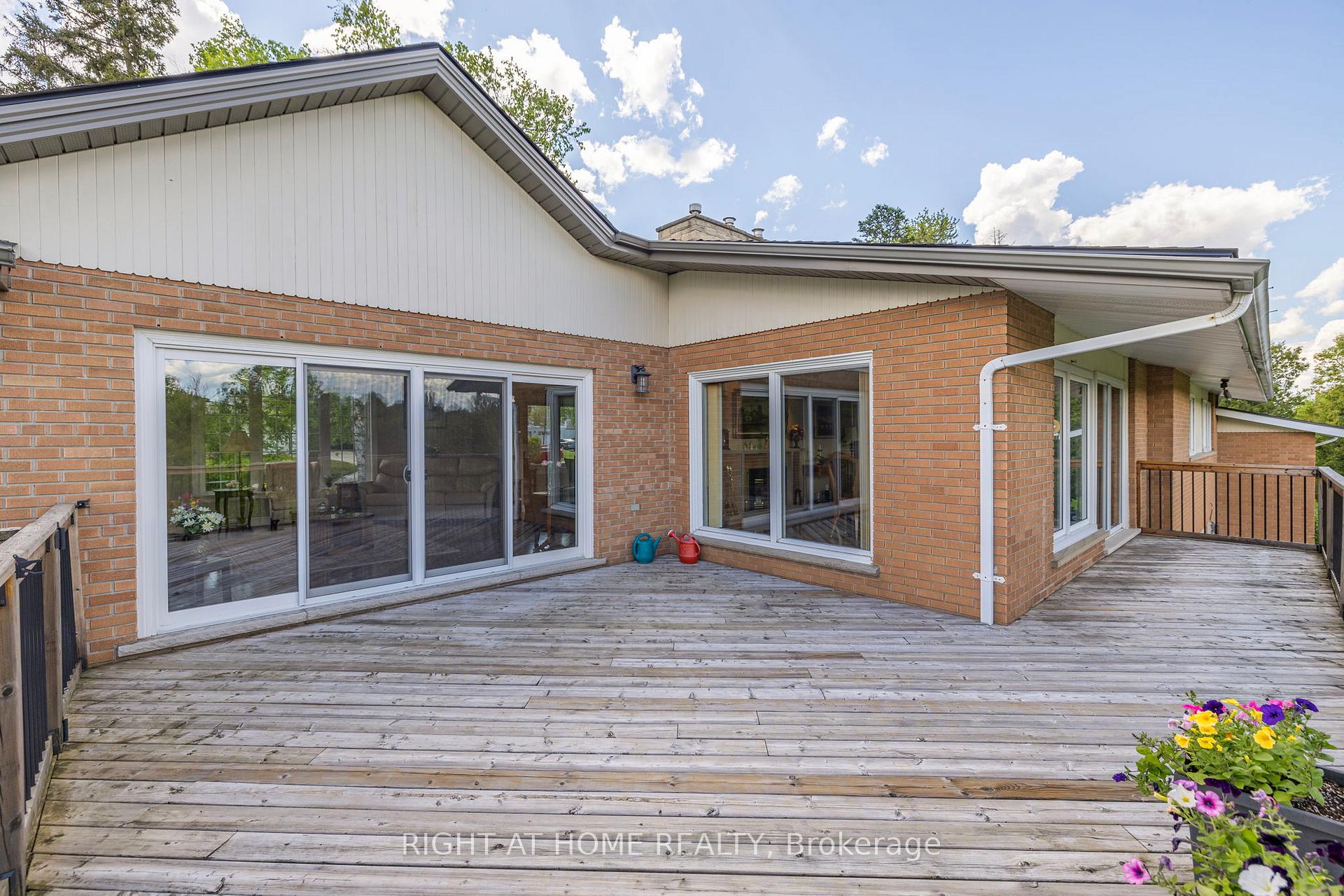 Photo 22 of 42 Valleyview Road, Brampton, Snelgrove — HOMEH