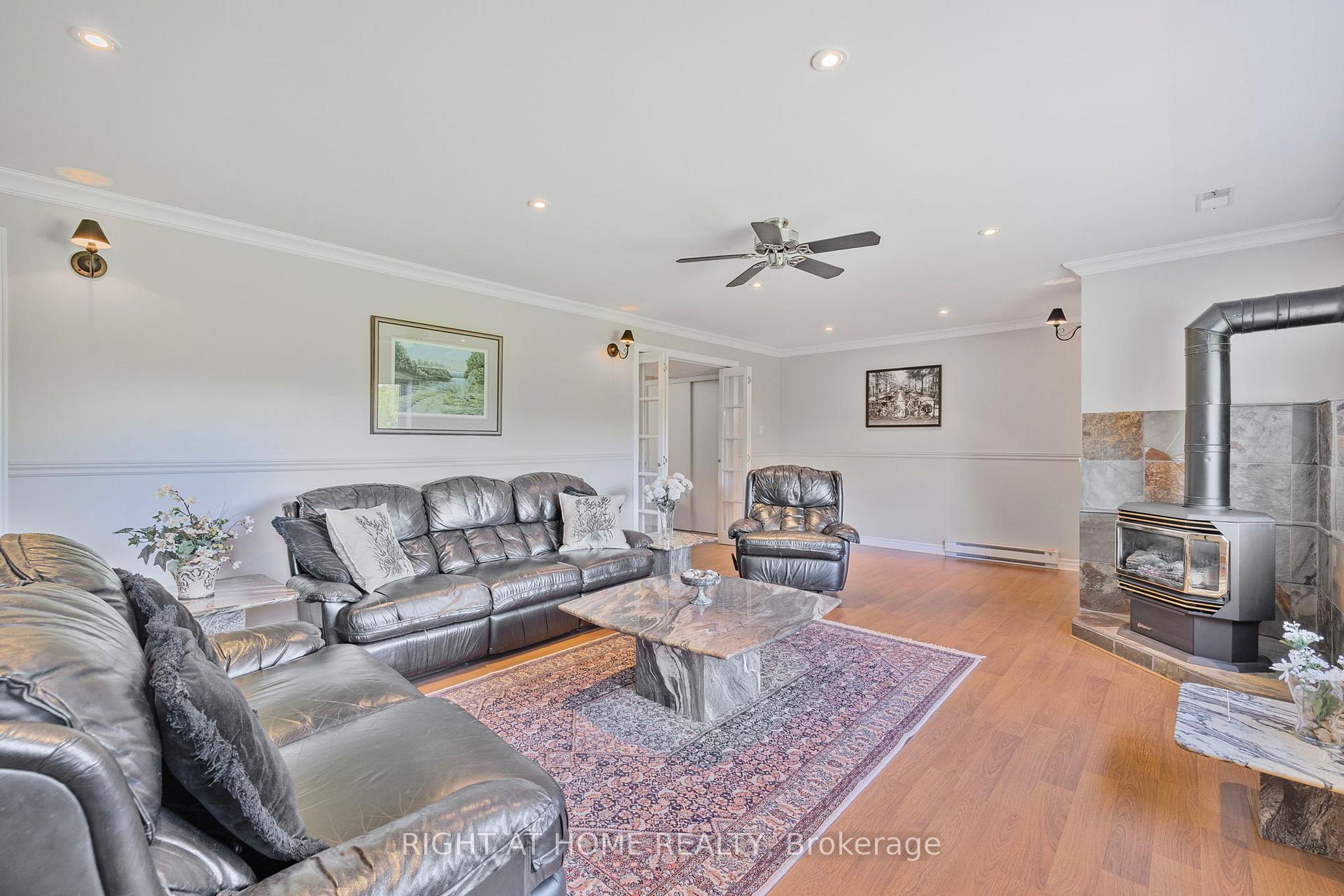 Photo 38 of 42 Valleyview Road, Brampton, Snelgrove — HOMEH