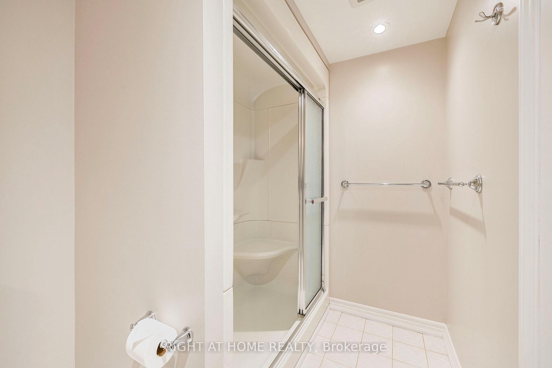 Photo 34 of 42 Valleyview Road, Brampton, Snelgrove — HOMEH