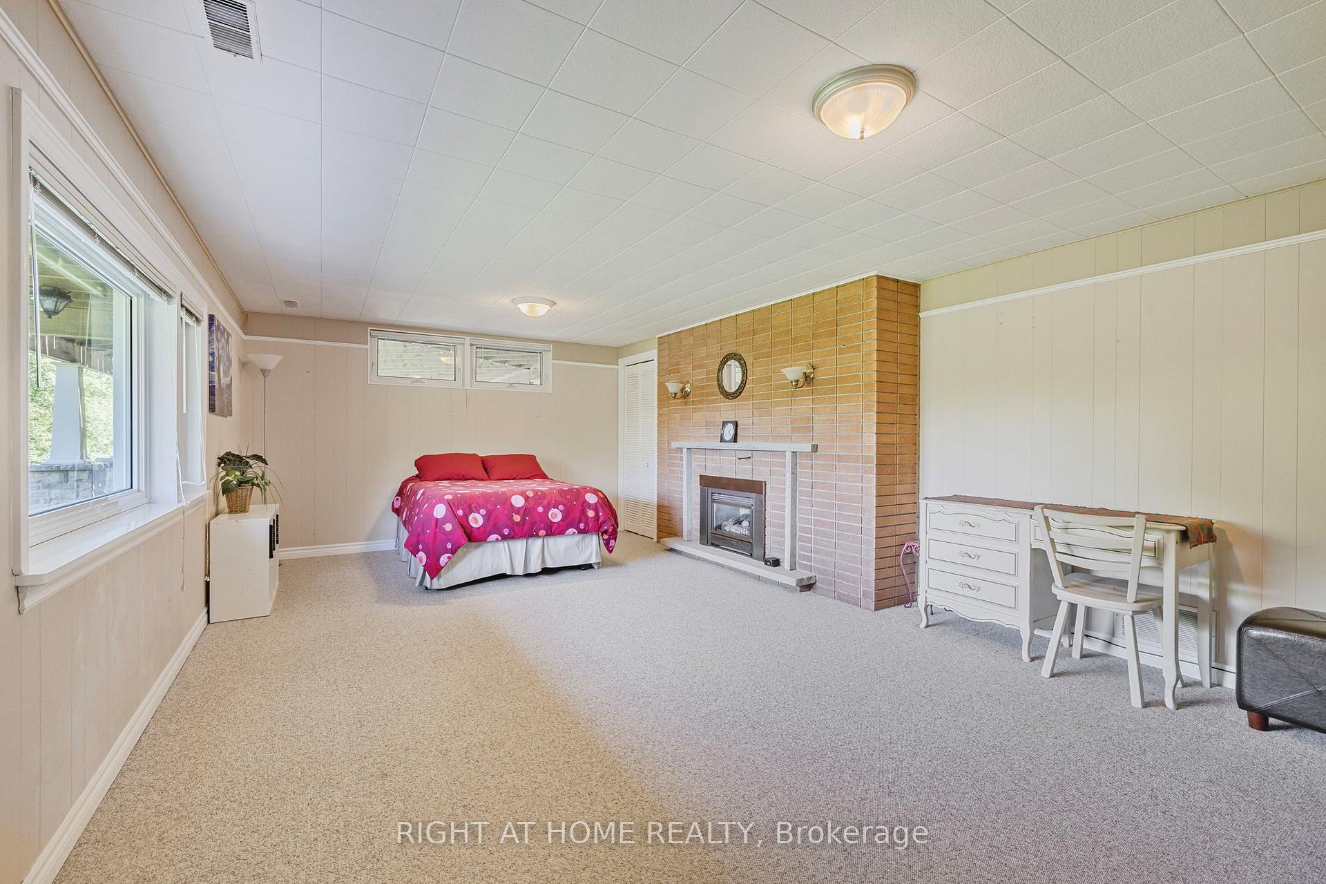 Photo 32 of 42 Valleyview Road, Brampton, Snelgrove — HOMEH