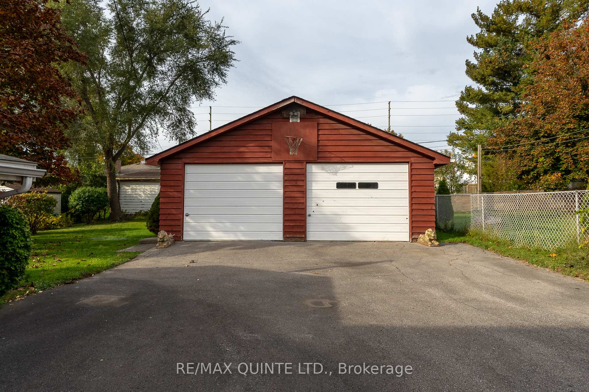 Photo 29 of 20 Alfred Drive, Belleville, Belleville Ward — HOMEH