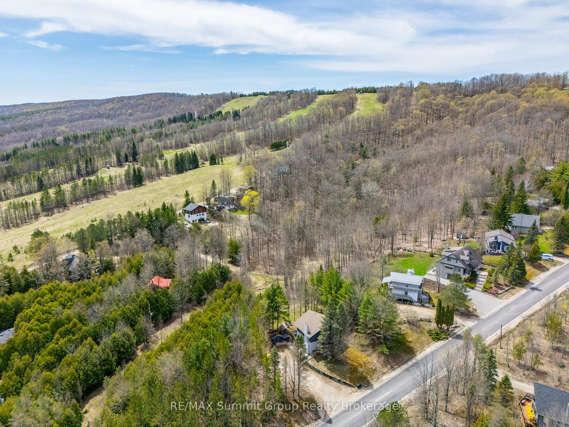 Photo 44 of 144 Talisman Boulevard, Grey Highlands — HOMEH