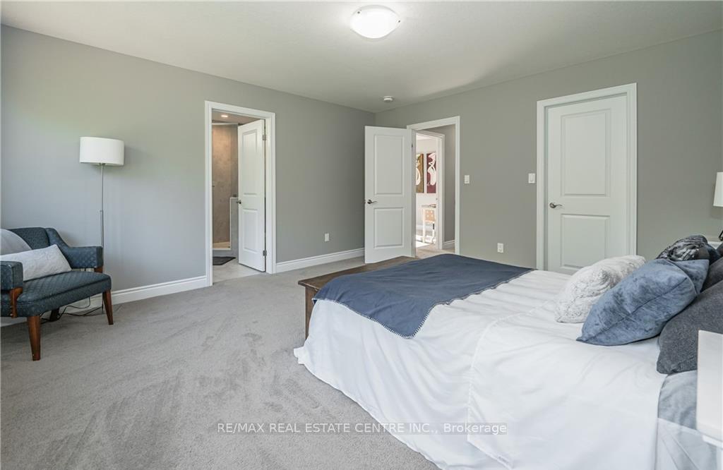 Photo 15 of Unit Upper, 152 Dallan Drive, Guelph, Pineridge/Westminster Woods — HOMEH