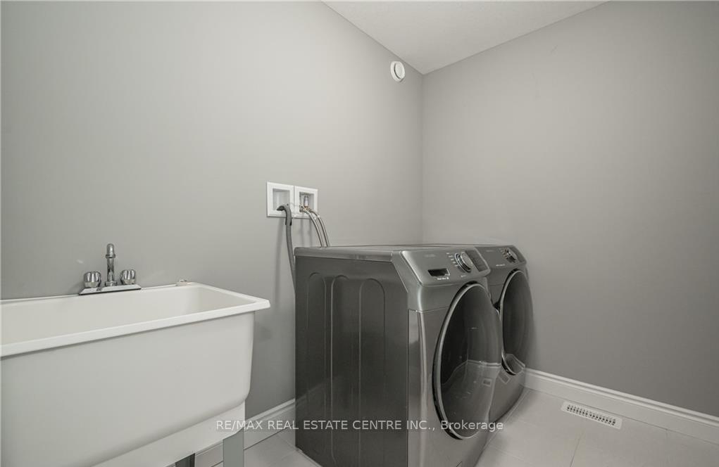 Photo 25 of Unit Upper, 152 Dallan Drive, Guelph, Pineridge/Westminster Woods — HOMEH