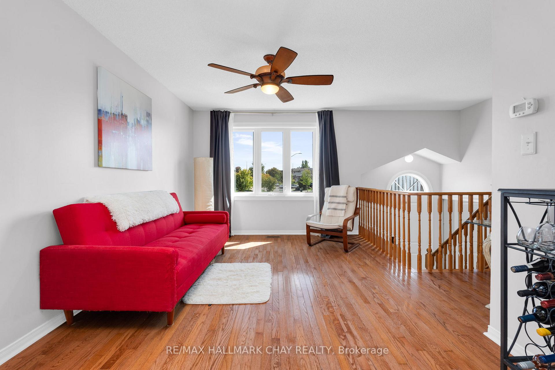 Photo 4 of 166 Country Lane, Barrie, Painswick South — HOMEH