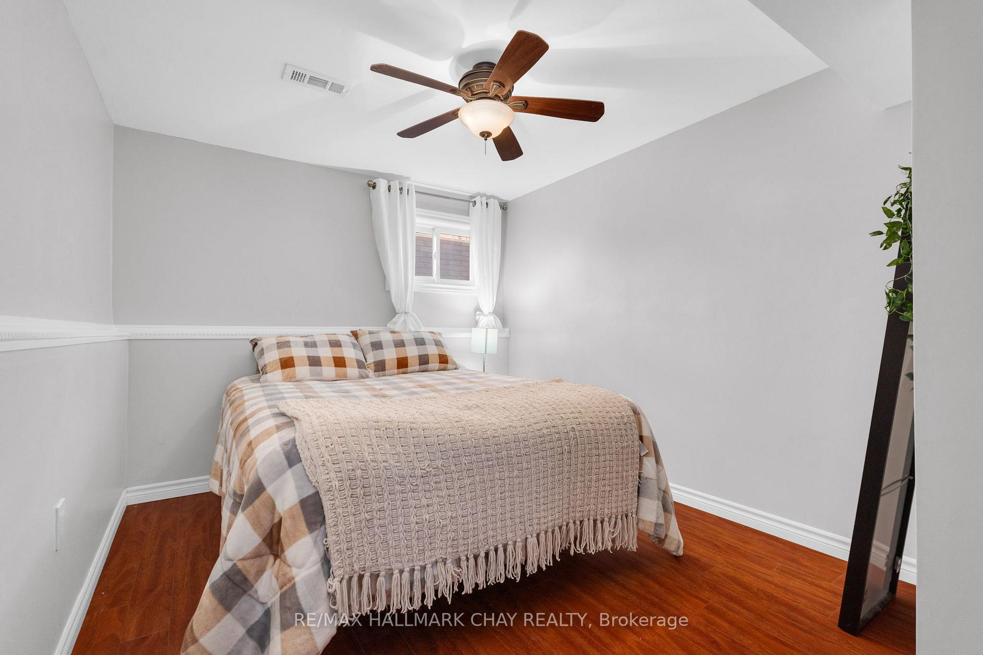 Photo 17 of 166 Country Lane, Barrie, Painswick South — HOMEH