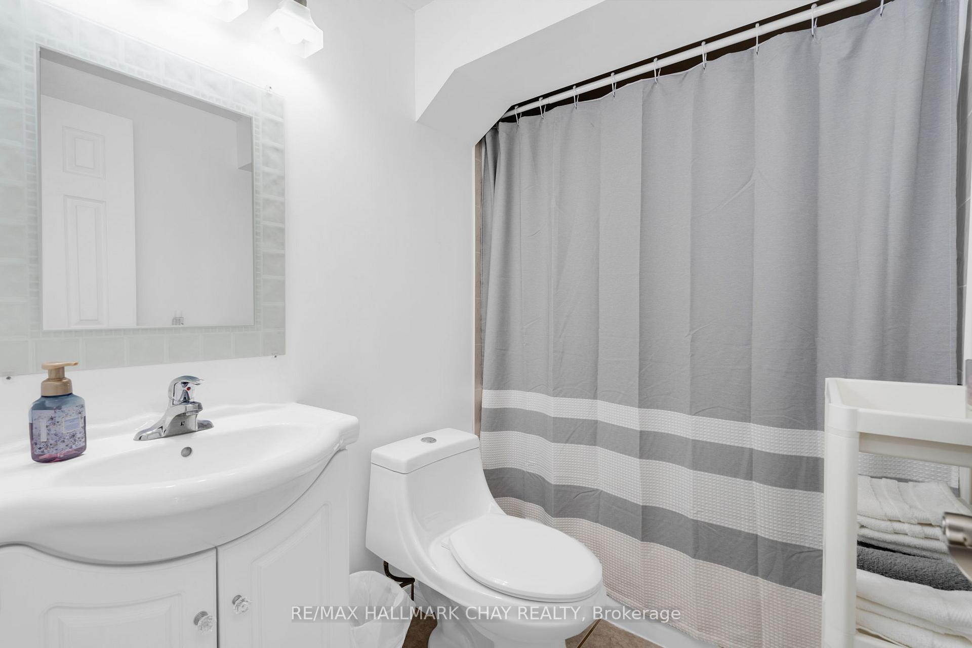 Photo 24 of 166 Country Lane, Barrie, Painswick South — HOMEH
