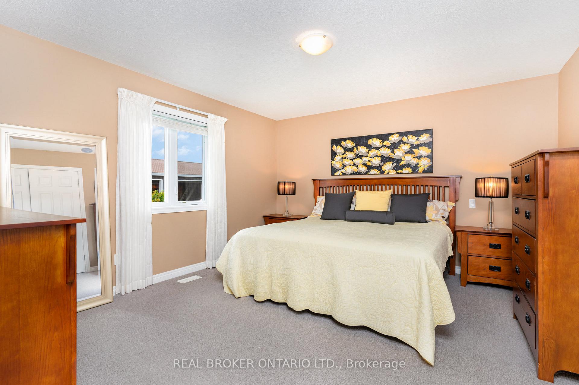Photo 7 of 472 Countess Street S, West Grey — HOMEH