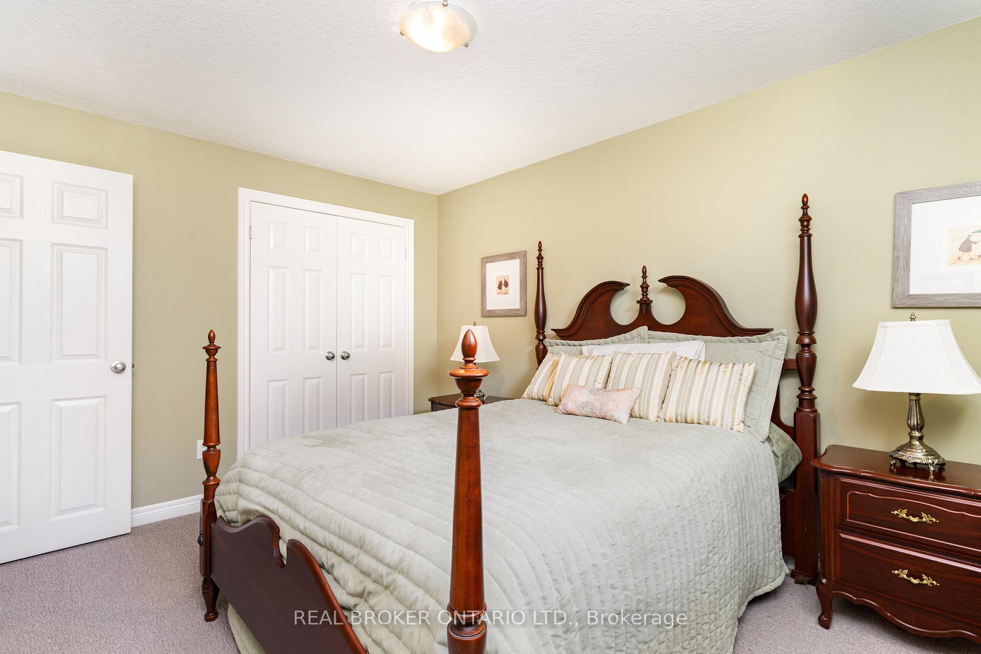 Photo 15 of 472 Countess Street S, West Grey — HOMEH