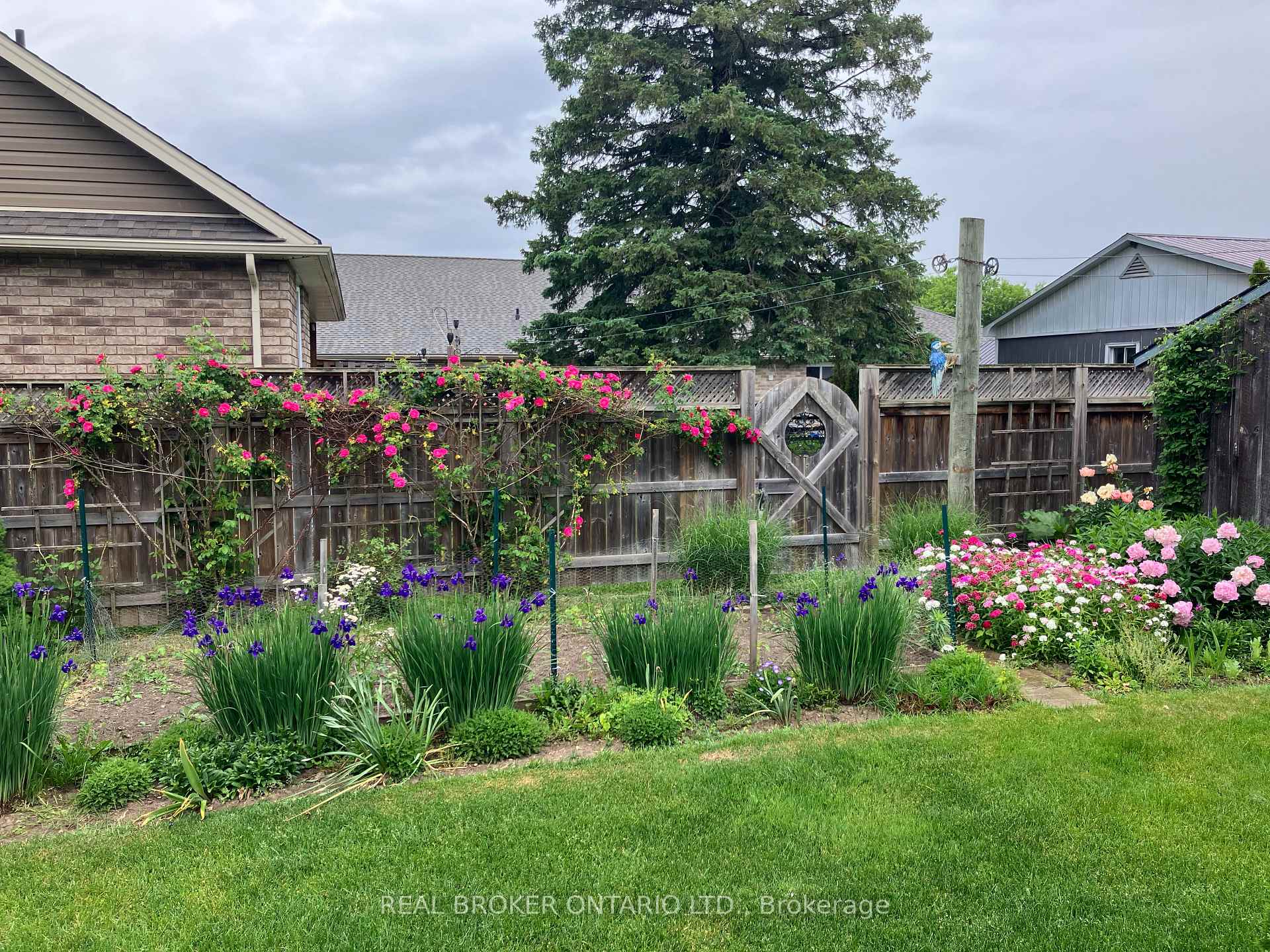 Photo 22 of 472 Countess Street S, West Grey — HOMEH