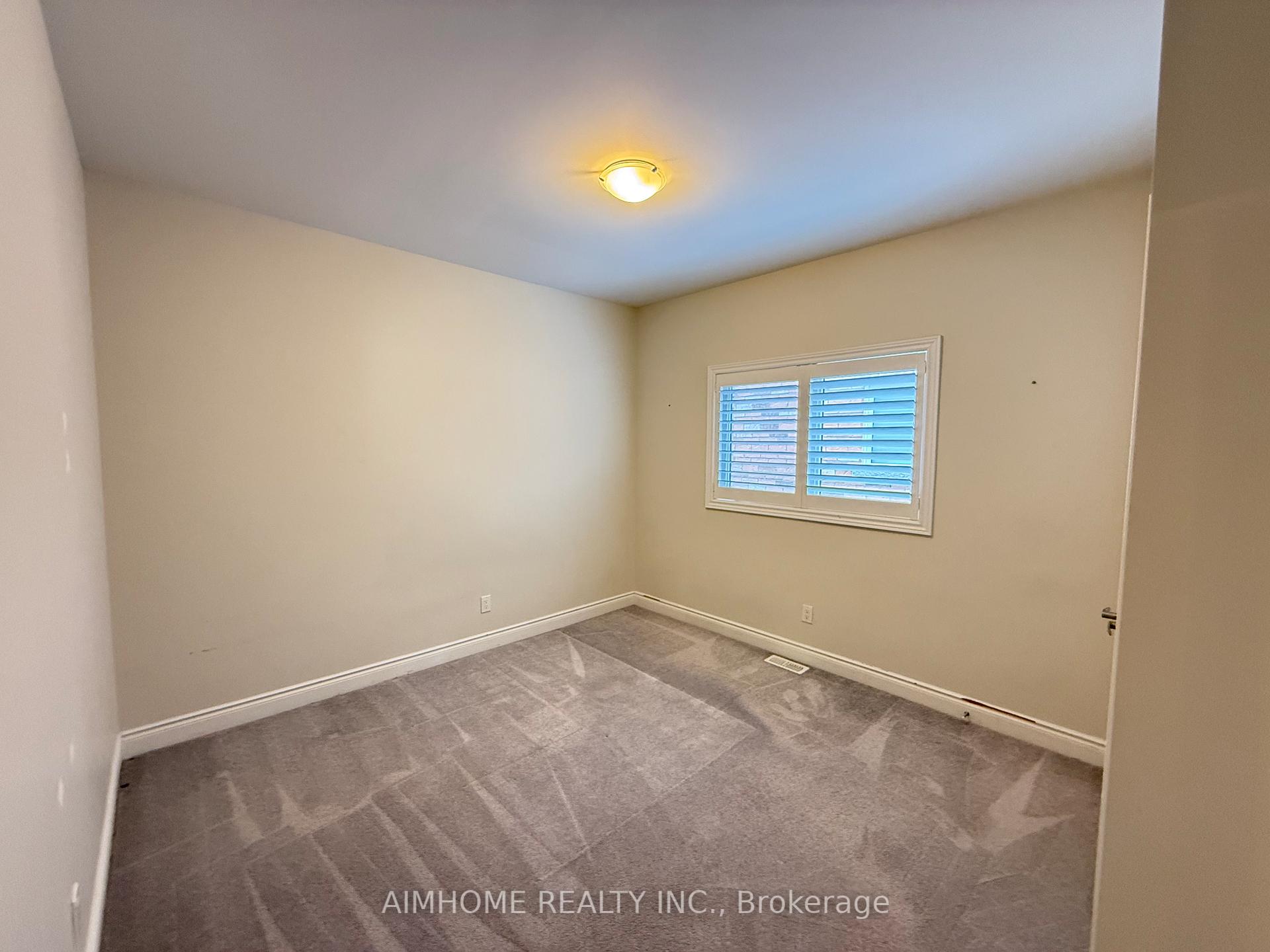 Photo 13 of 21 Upperview Place, Whitby, Taunton North — HOMEH