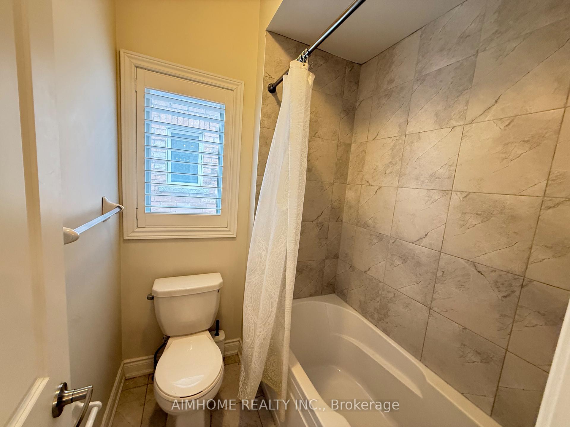 Photo 16 of 21 Upperview Place, Whitby, Taunton North — HOMEH