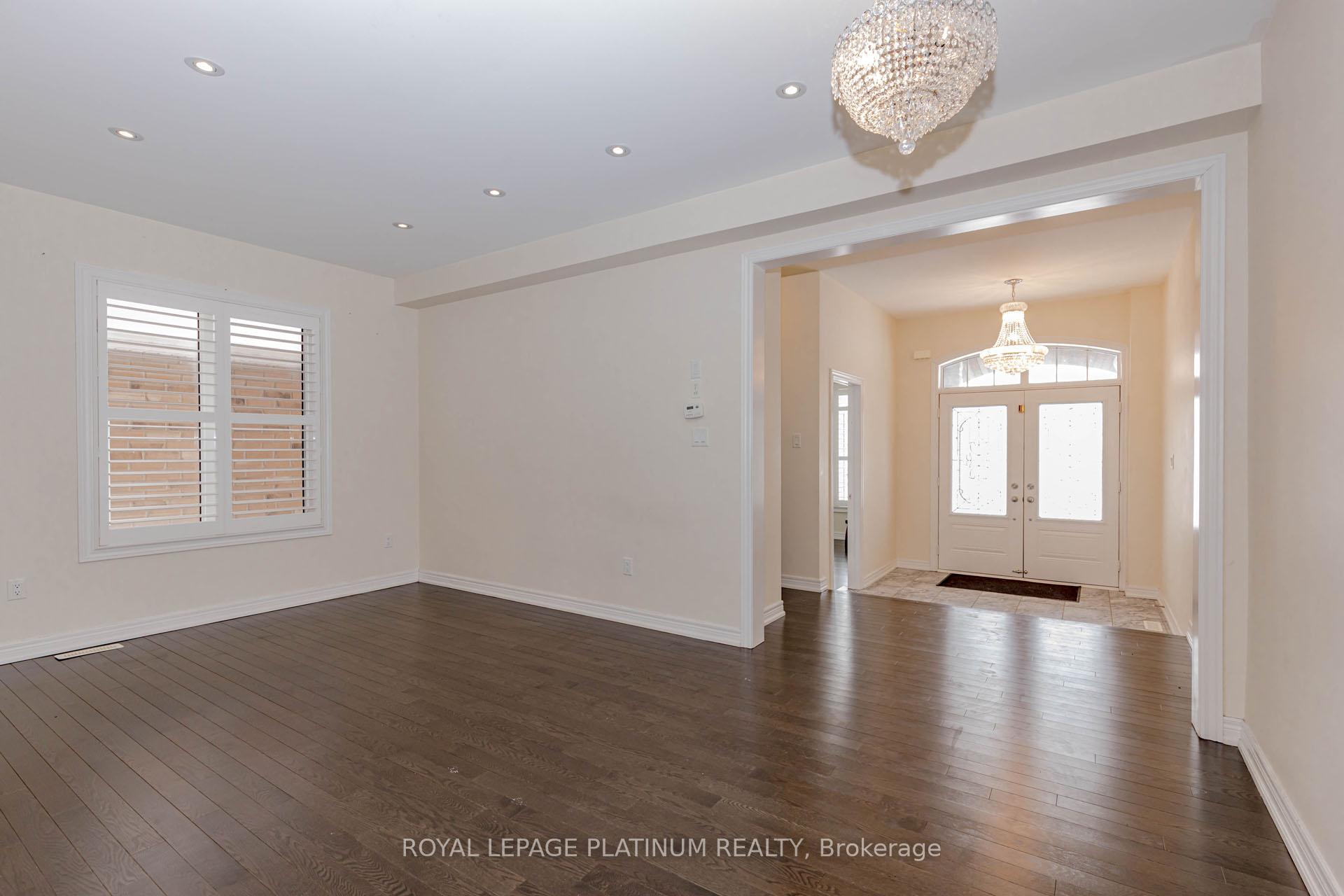 Photo 10 of 5 Terrick Road, Brampton, Northwest Brampton — HOMEH