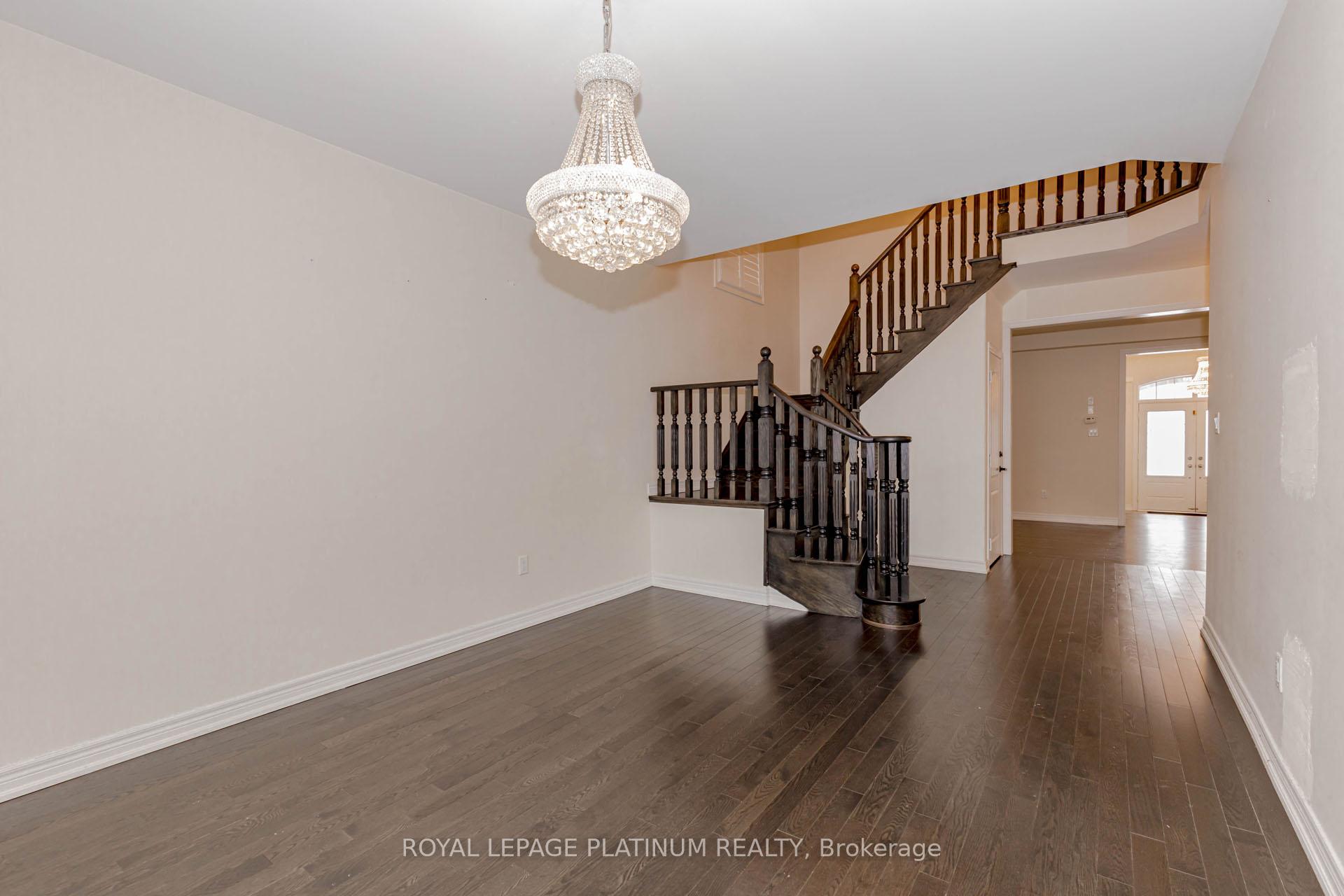Photo 12 of 5 Terrick Road, Brampton, Northwest Brampton — HOMEH