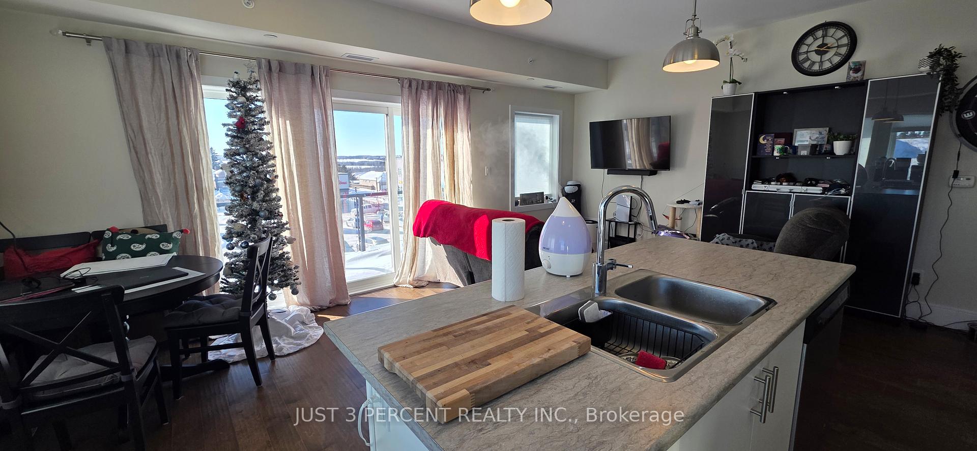 Photo 7 of Unit 309, 340 Florence Drive, Peterborough, Monaghan Ward 2 — HOMEH