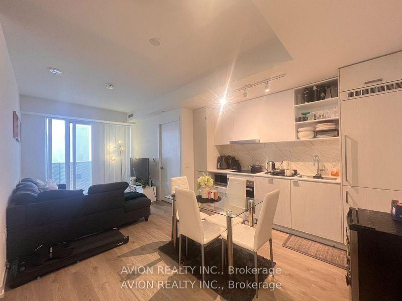 Photo 9 of Unit 6212, 55 Cooper Street, Toronto, Waterfront Communities — HOMEH