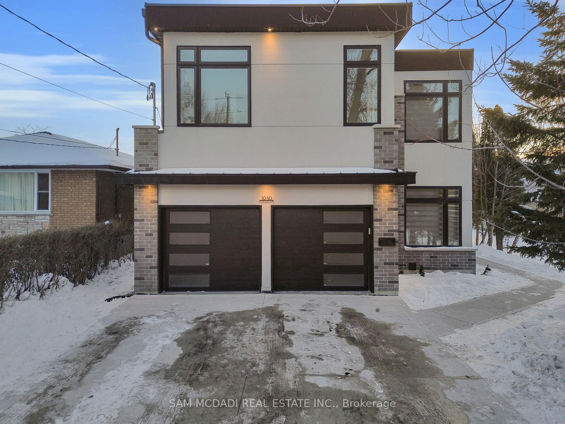 Front of 1050 Edgeleigh Avenue