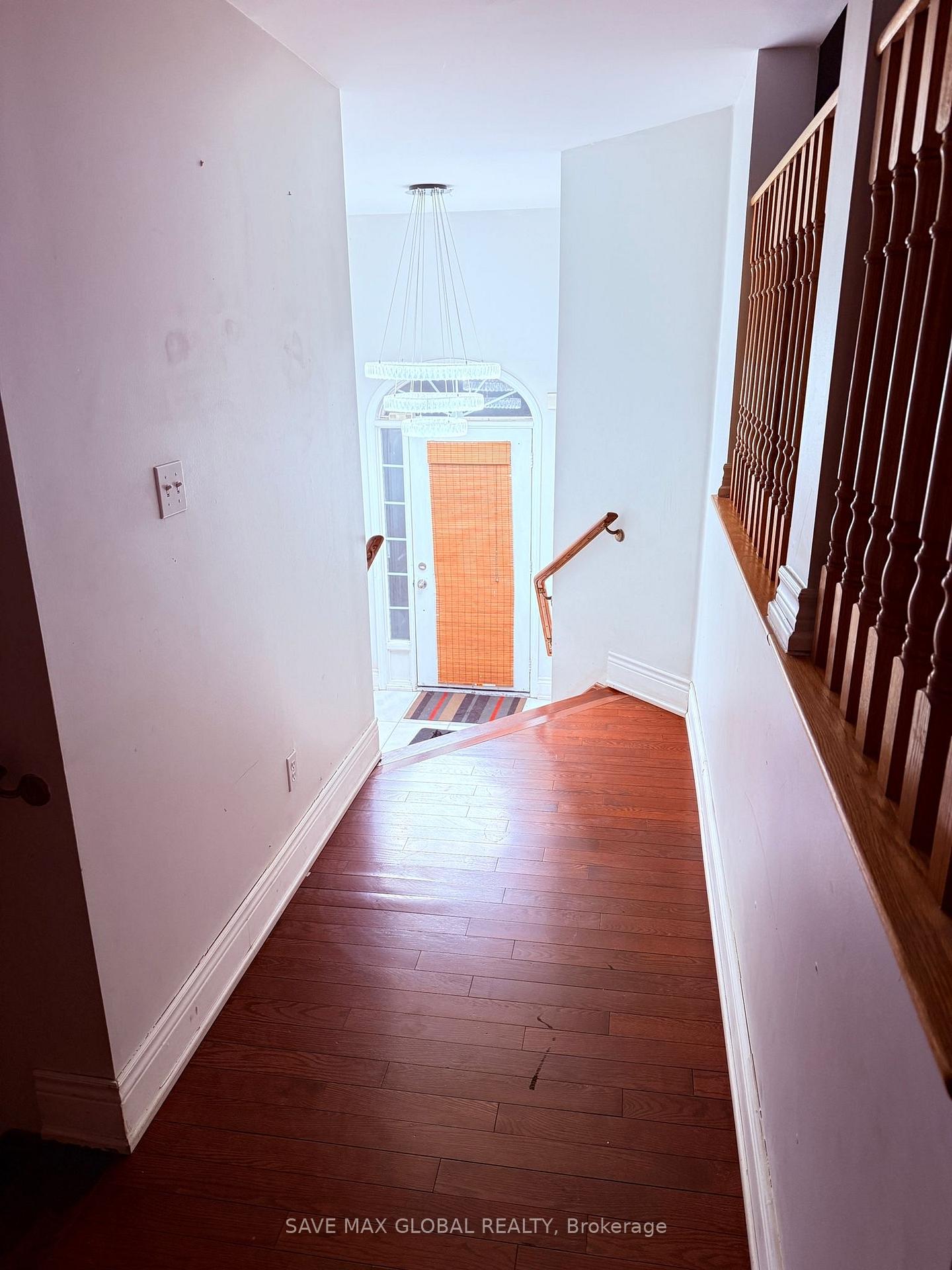Photo 11 of 142 River Rock Crescent, Brampton, Fletcher's Meadow — HOMEH