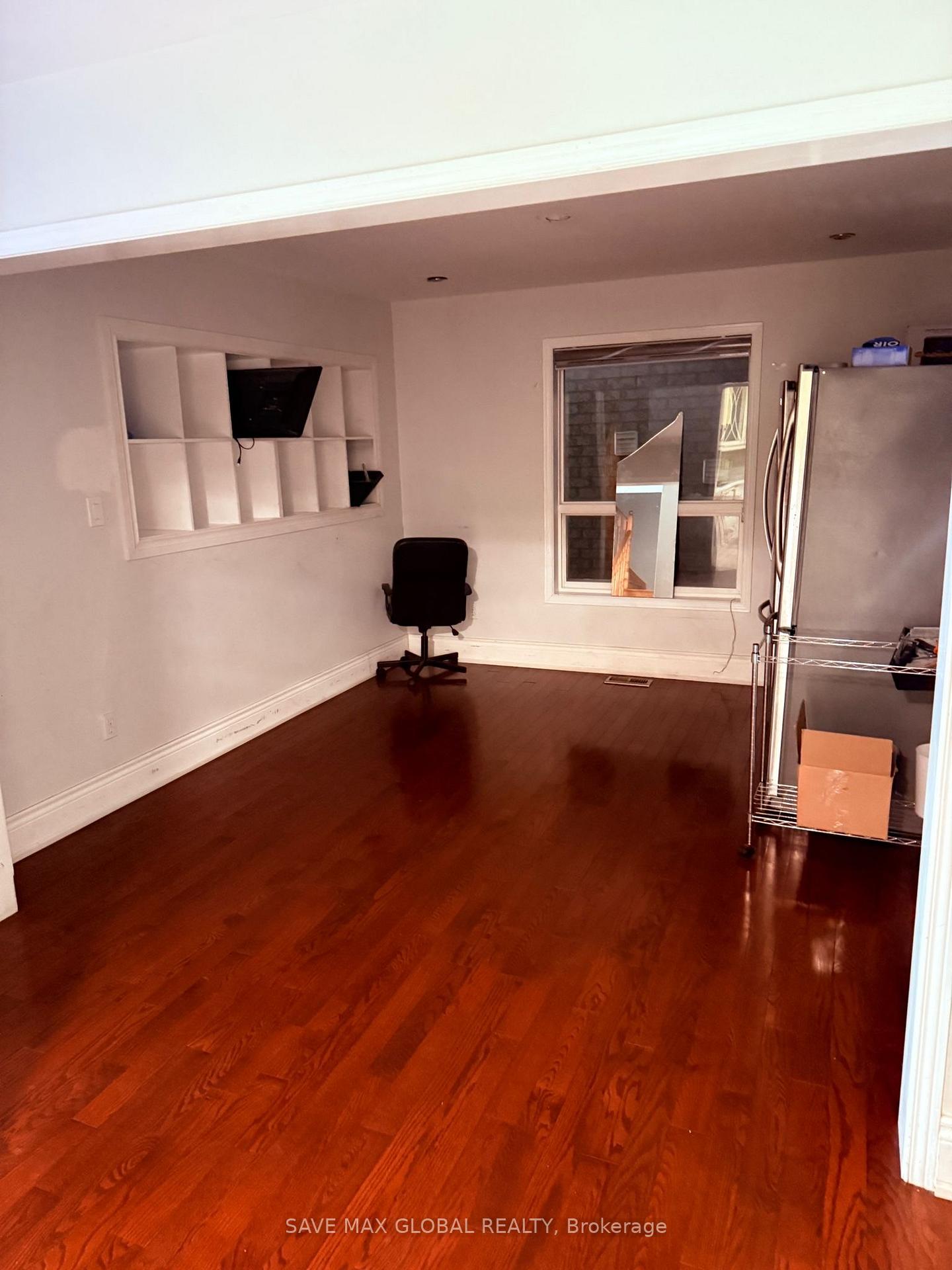 Photo 15 of 142 River Rock Crescent, Brampton, Fletcher's Meadow — HOMEH