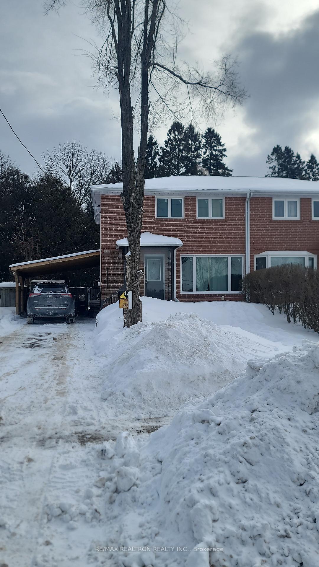 Photo 1 of 23 Glass dr (Upper Unit), Aurora, Aurora Highlands — HOMEH