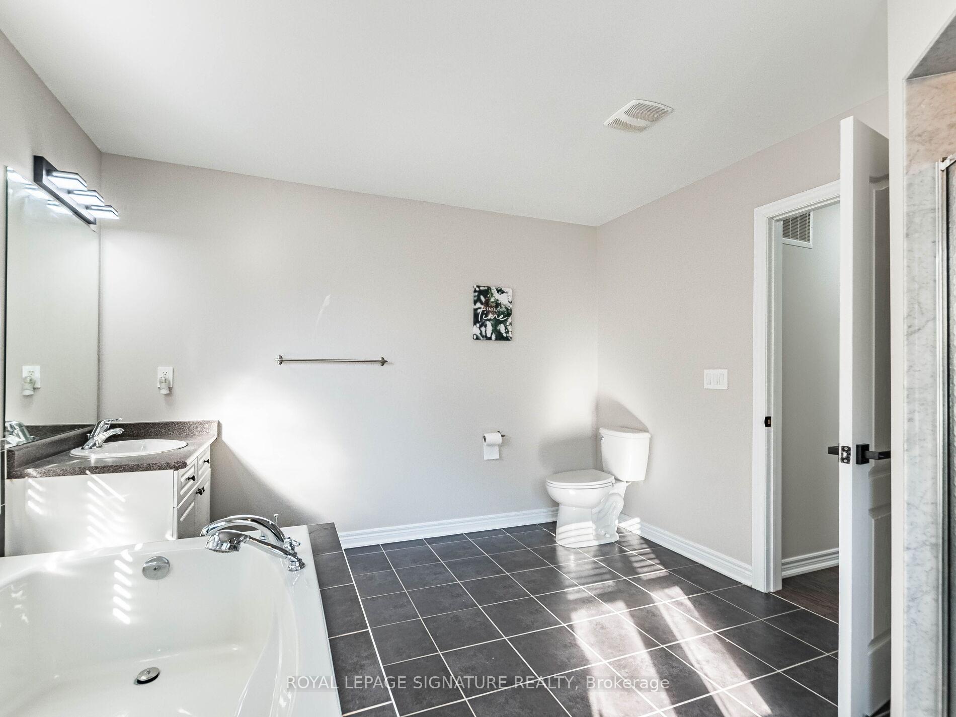 Photo 31 of 521 Bussel Crescent, Milton, Clarke — HOMEH