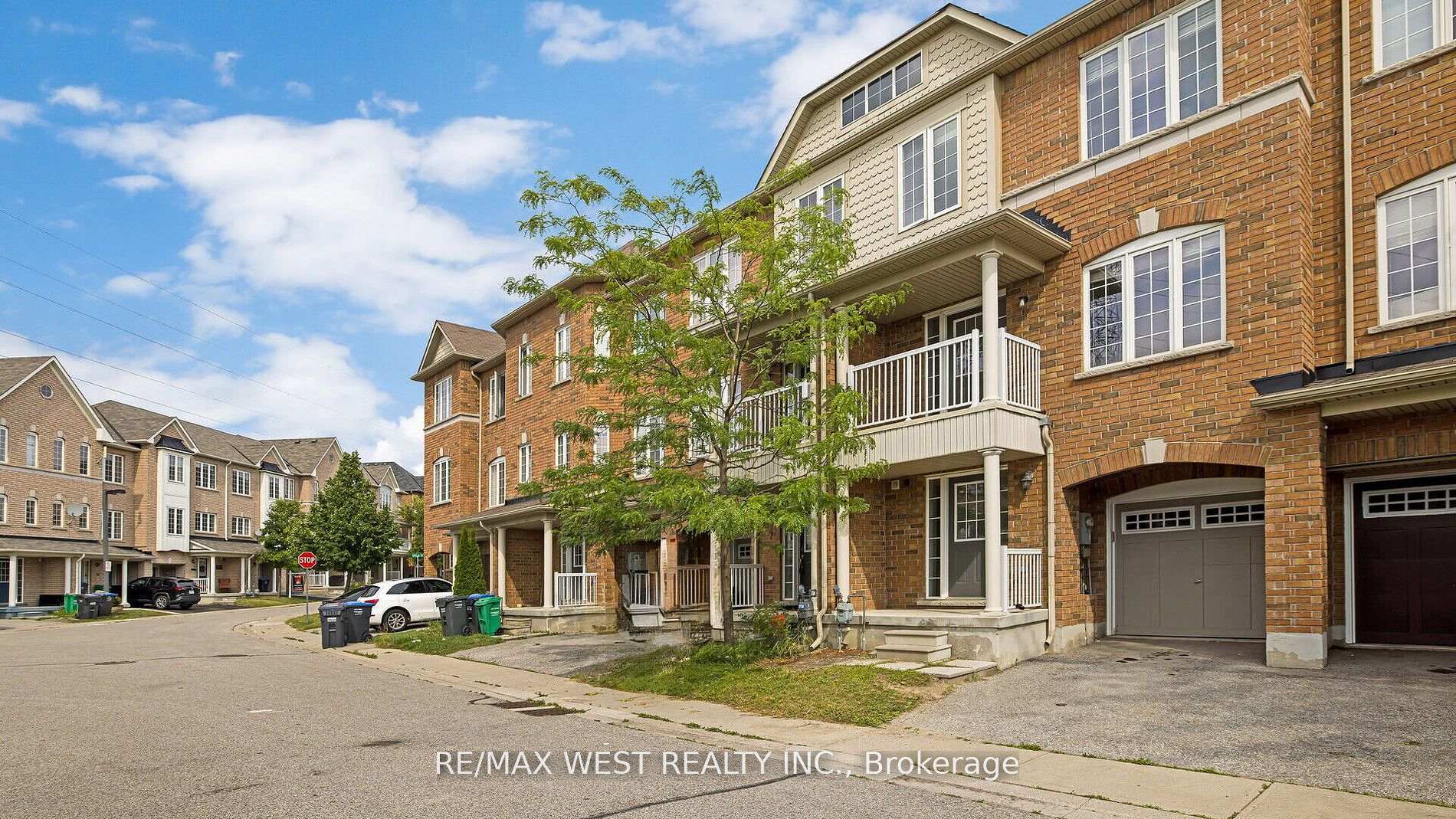 Photo 8 of 9 Freeland Hill W, Brampton, Bram West — HOMEH
