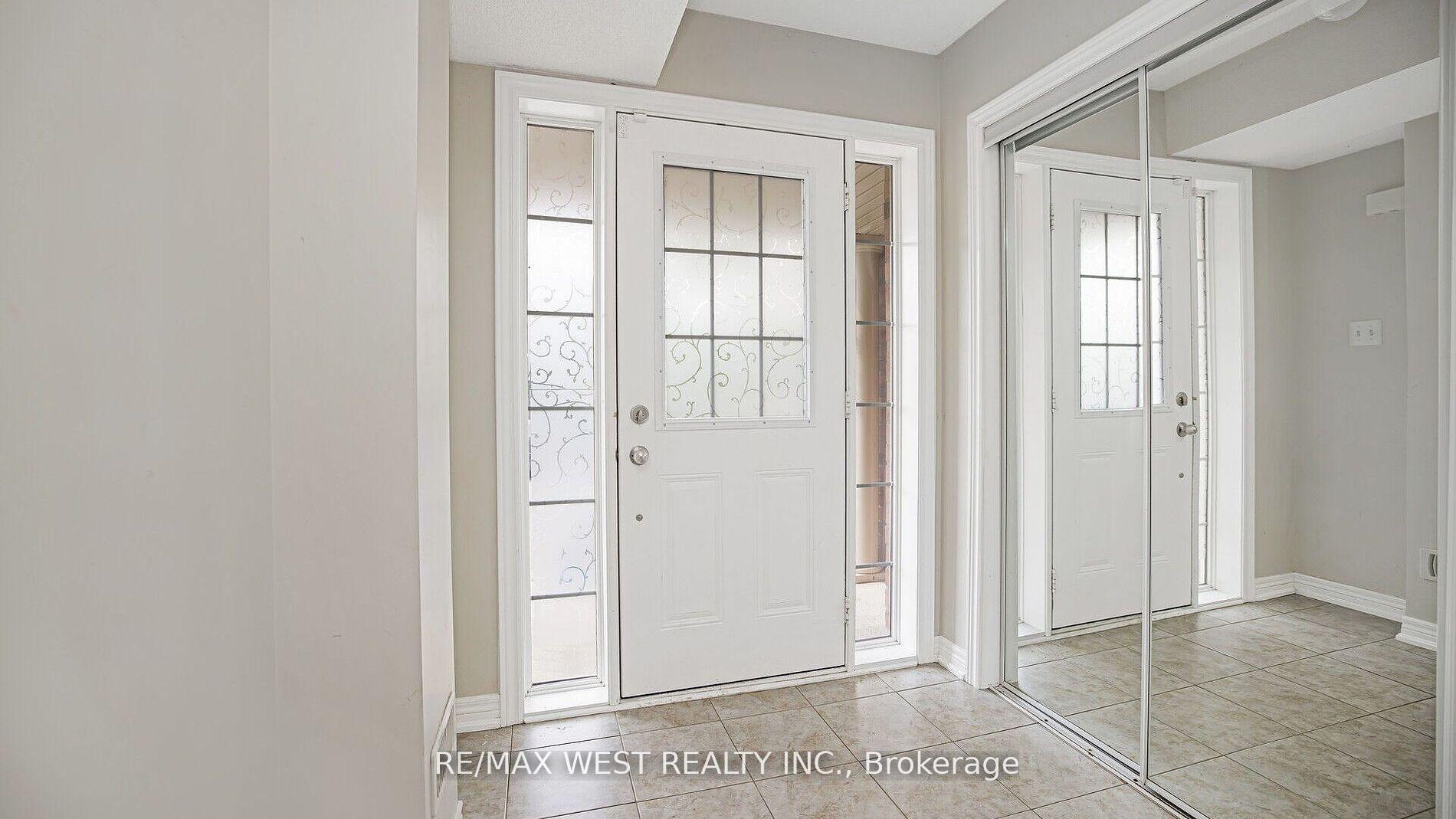 Photo 10 of 9 Freeland Hill W, Brampton, Bram West — HOMEH