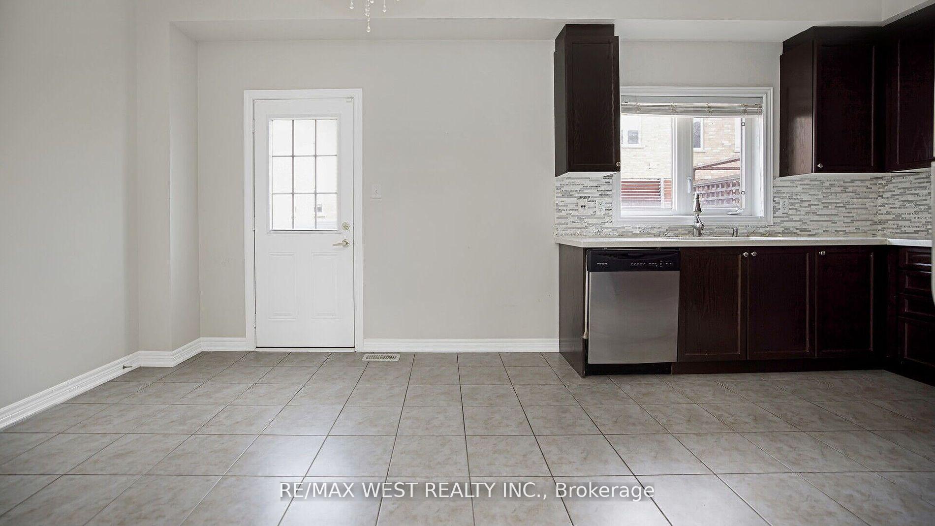 Photo 26 of 9 Freeland Hill W, Brampton, Bram West — HOMEH