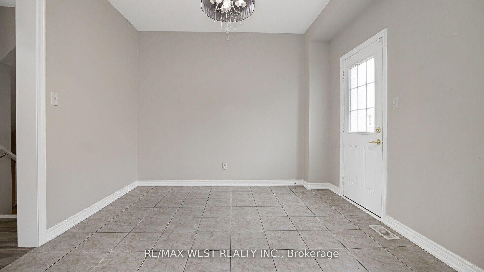 Photo 21 of 9 Freeland Hill W, Brampton, Bram West — HOMEH