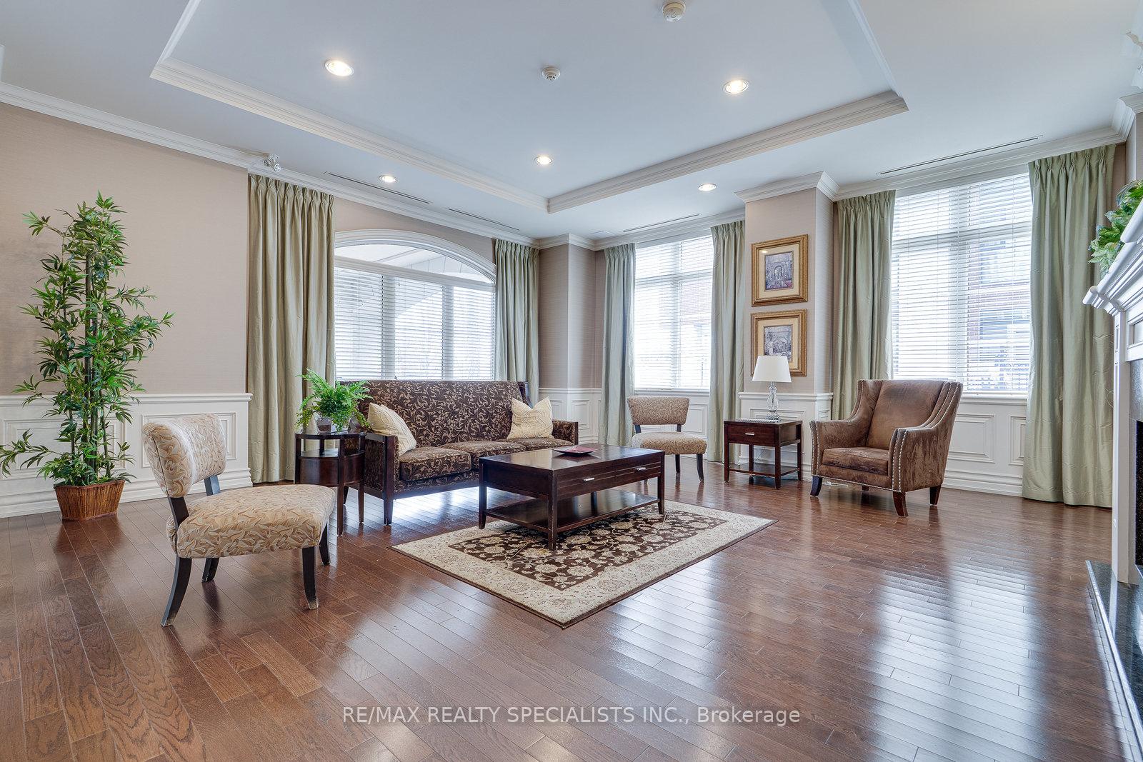Photo 3 of Unit 401, 60 Ann Street, Caledon, Bolton West — HOMEH
