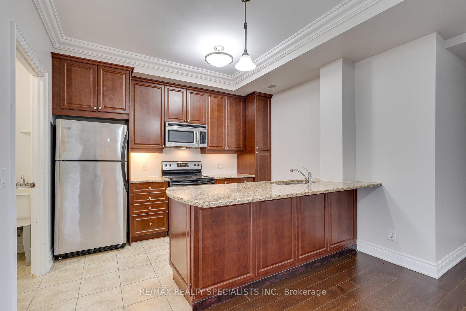 Photo 34 of Unit 401, 60 Ann Street, Caledon, Bolton West — HOMEH