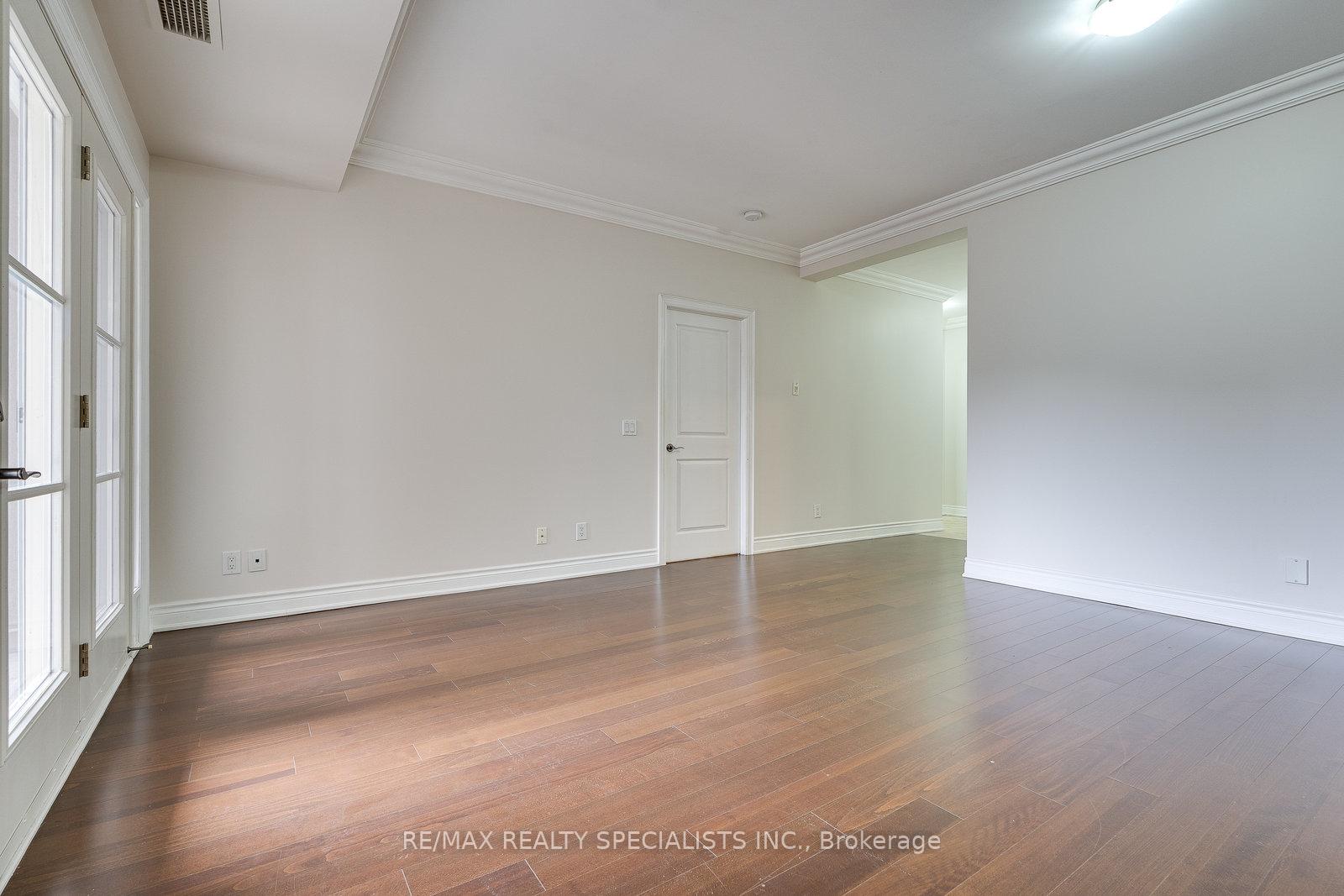 Photo 17 of Unit 401, 60 Ann Street, Caledon, Bolton West — HOMEH