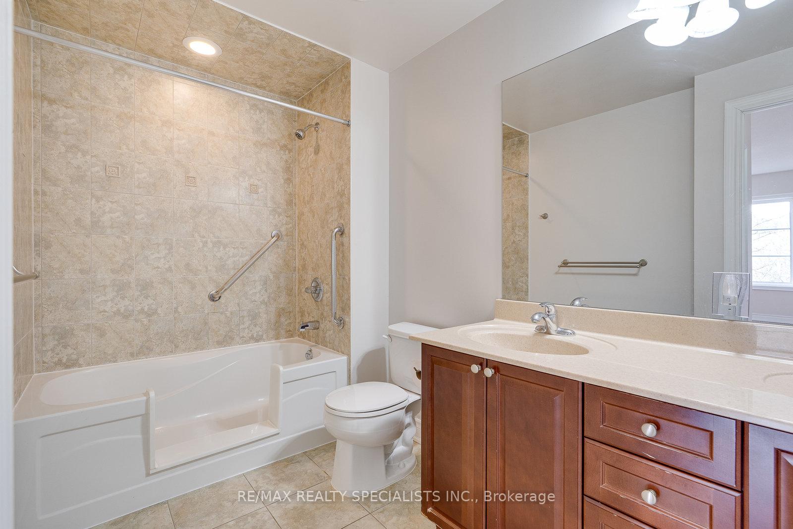 Photo 31 of Unit 401, 60 Ann Street, Caledon, Bolton West — HOMEH