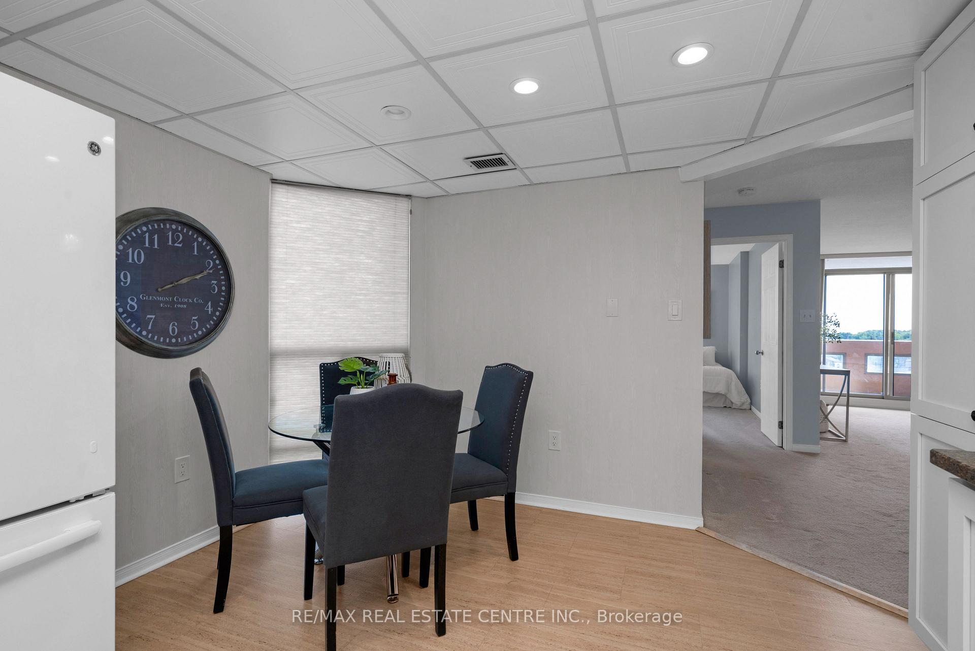 Photo 4 of Unit 709, 20 McFarlane Drive, Halton Hills, Georgetown — HOMEH
