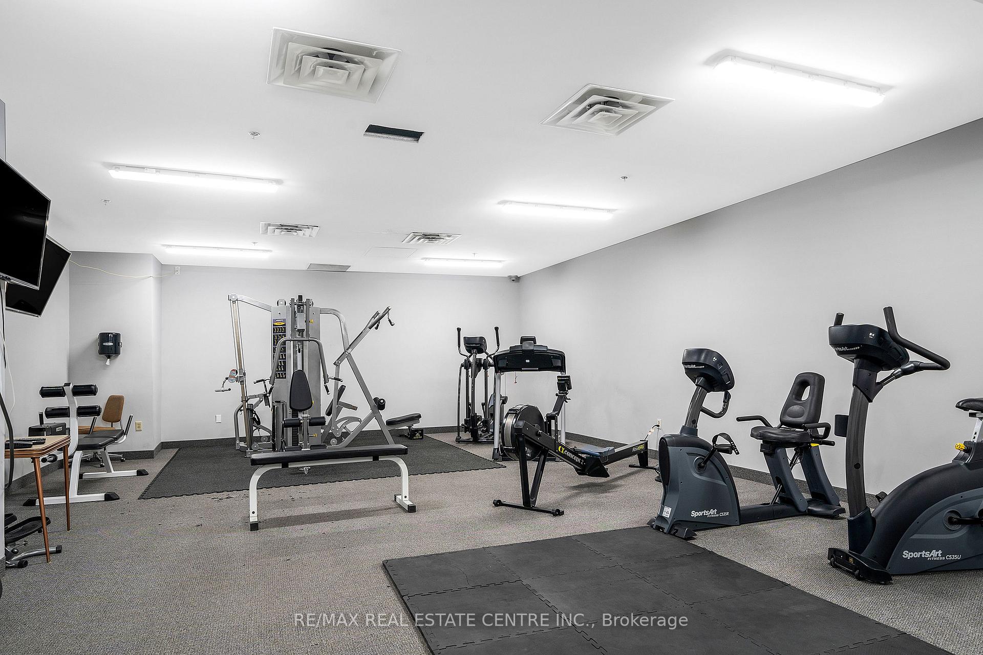 Photo 13 of Unit 709, 20 McFarlane Drive, Halton Hills, Georgetown — HOMEH