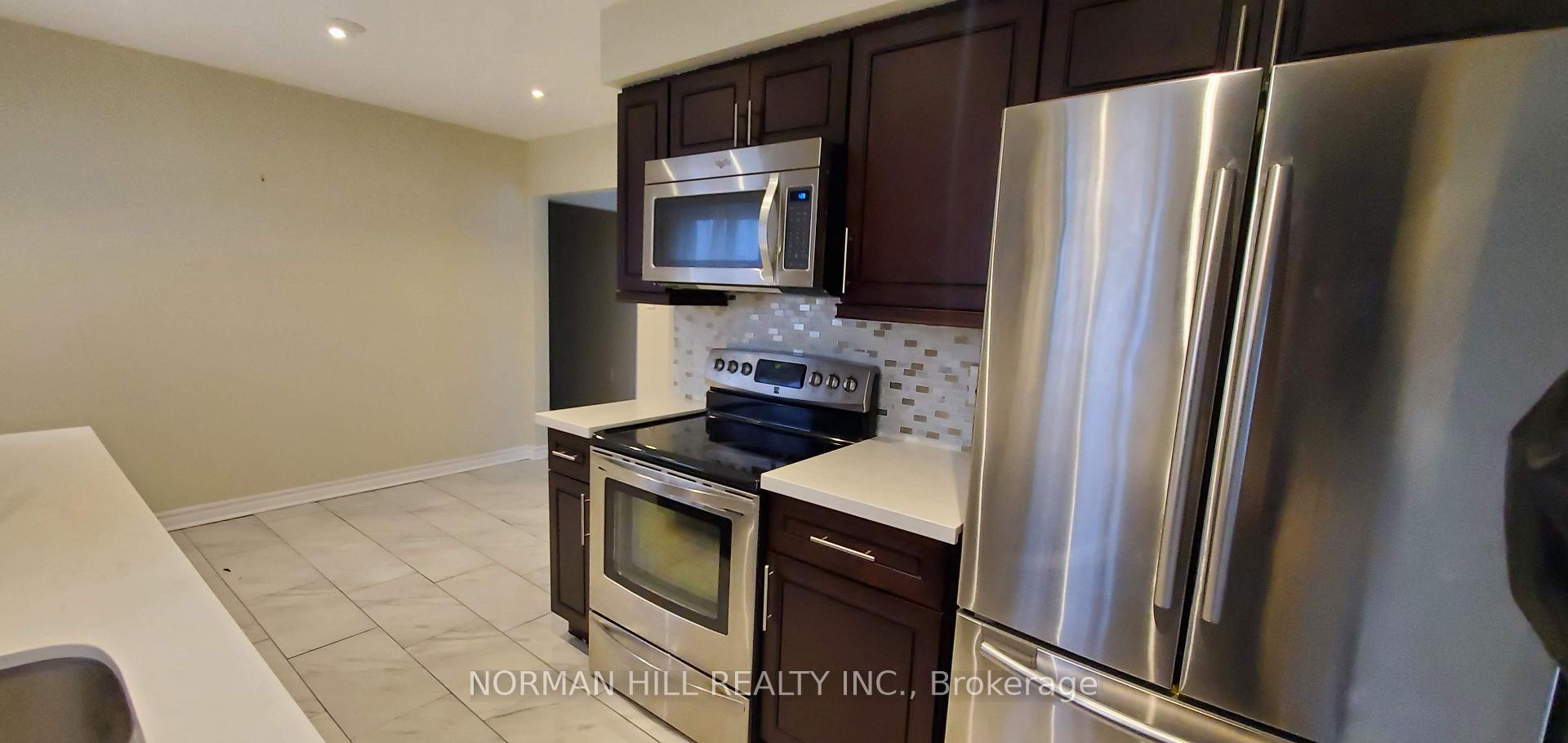 Photo 4 of Unit A, 58 Bernick Drive, Barrie, Georgian Drive — HOMEH