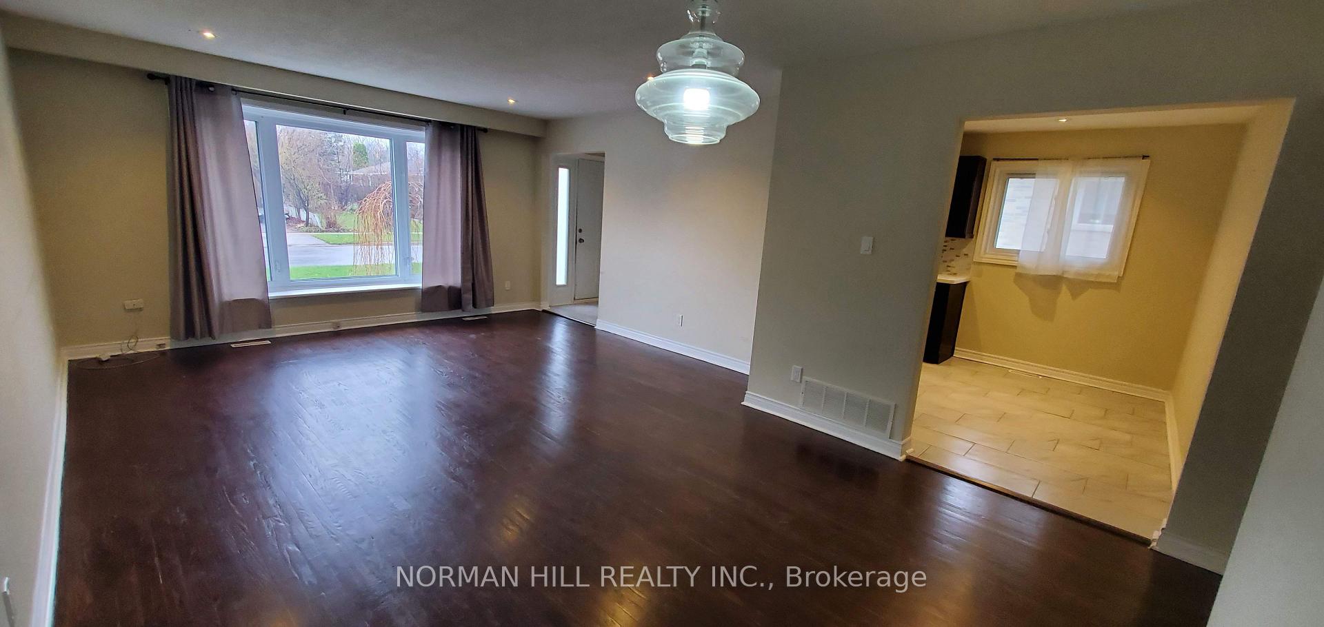 Photo 7 of Unit A, 58 Bernick Drive, Barrie, Georgian Drive — HOMEH