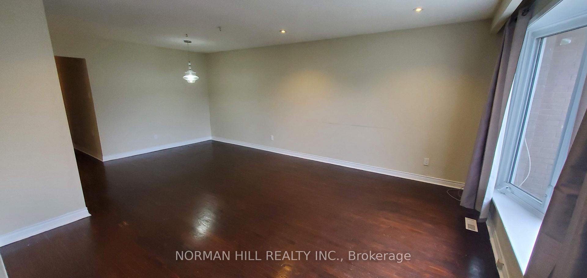 Photo 8 of Unit A, 58 Bernick Drive, Barrie, Georgian Drive — HOMEH