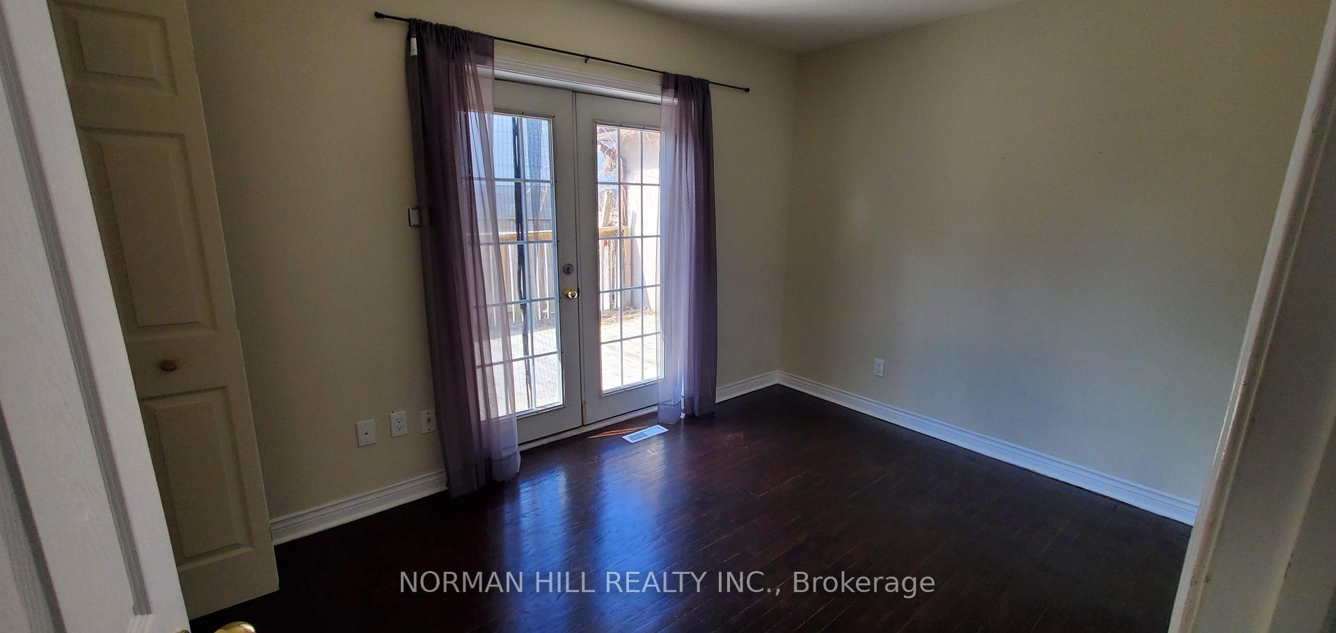 Photo 13 of Unit A, 58 Bernick Drive, Barrie, Georgian Drive — HOMEH